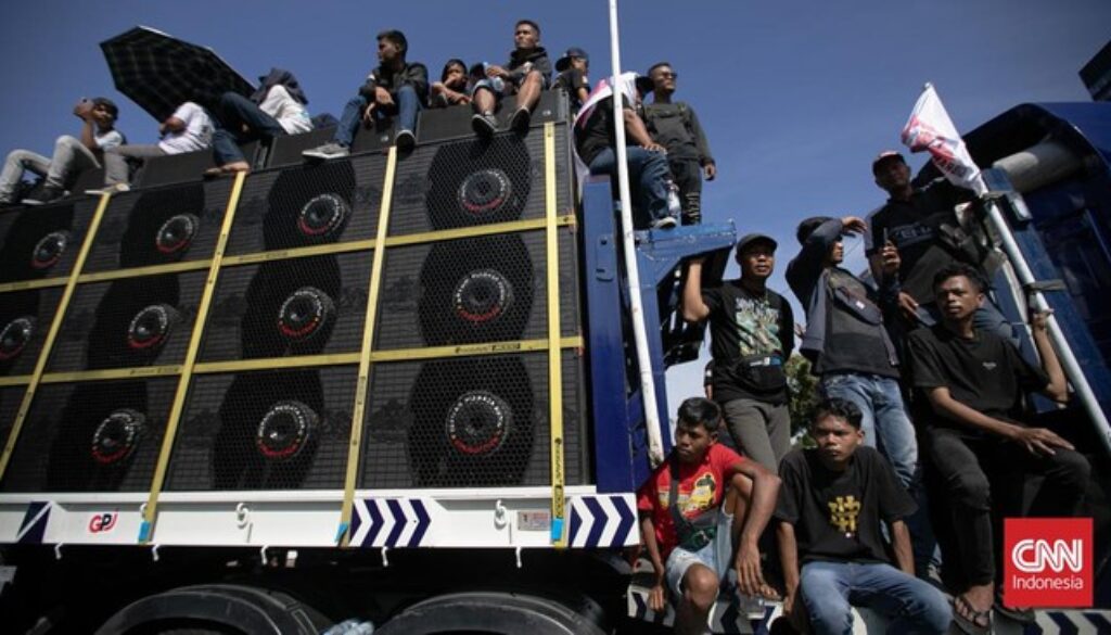 hiburan-sound-horeg-sambut-presiden-baru-1_169
