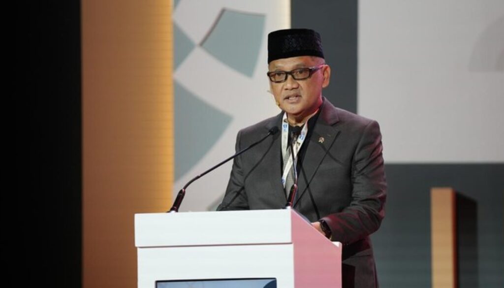 kepala-badan-penyelenggara-haji-republik-indonesia-bp-haji-ri-mochamad-irfan-yusuf-1744791847252_169