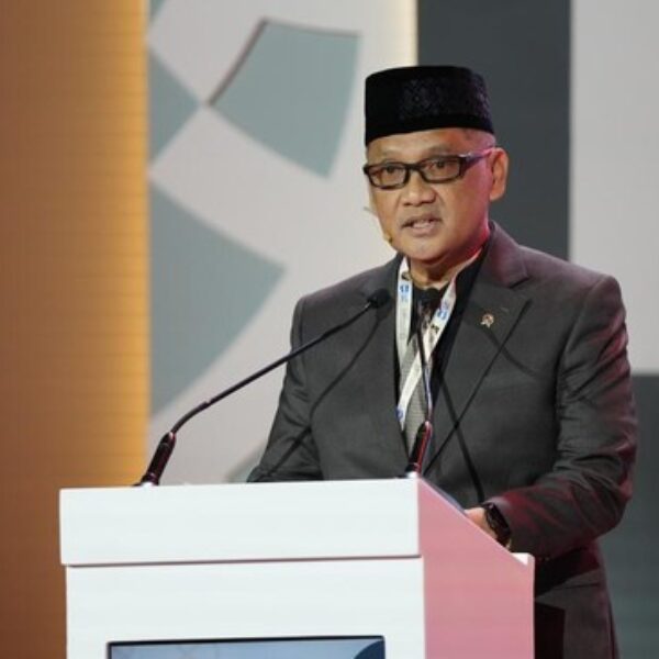 kepala-badan-penyelenggara-haji-republik-indonesia-bp-haji-ri-mochamad-irfan-yusuf-1744791847252_169